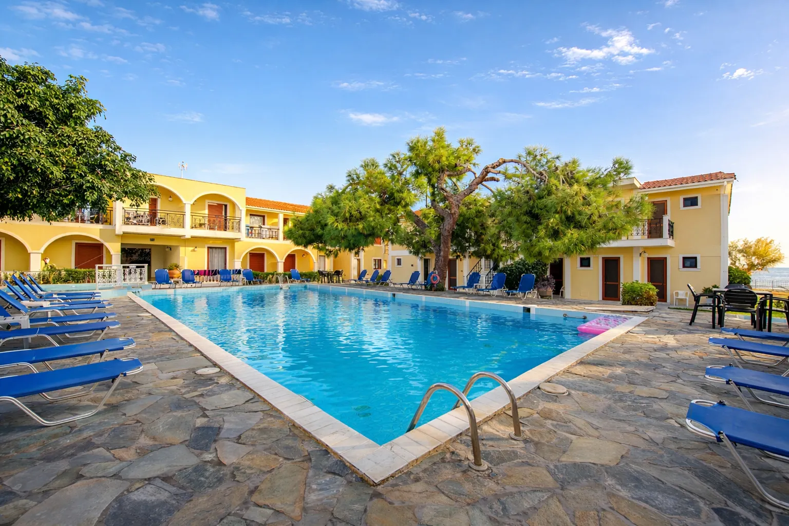 Tiara Holidays - Iliessa Beach Hotel - bazen
